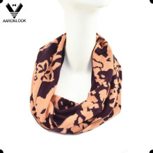 Lady′s Fashion Jacquard Flower Pattern Snood Scarf